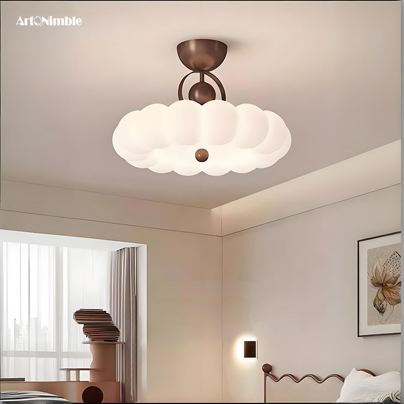 2025新款简约现代中古奶油风灯