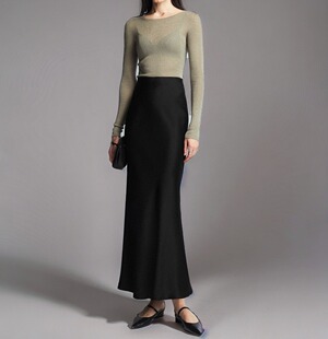 2024年新款进口重磅三醋酸缎面半身裙高腰松紧长款光感垂感斜裁裙