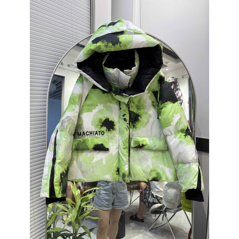 2025冬季新款连帽羽绒服女短款撞色拼接扎染印花字母白鸭绒厚外套