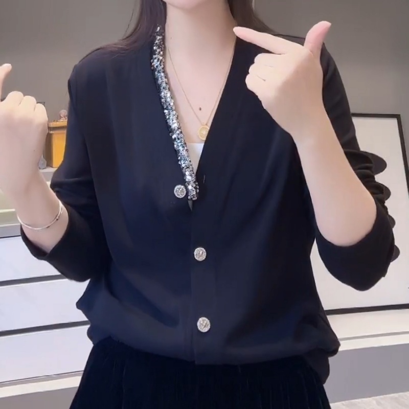 针织开衫女V领长袖T恤女秋季新款修身设计感小众别致亮片拼接上衣