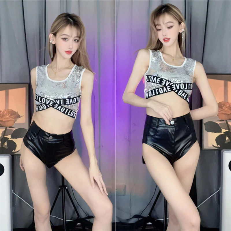 新款2023爵士舞演出服性感银色亮片背心韩版百搭显瘦紧身短裤女潮