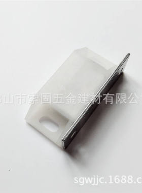 白色塑料强力型磁吸TAKIGEN C-56-B-2磁力扣无尘门吸静音强磁门