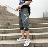 灰色