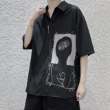 黑色