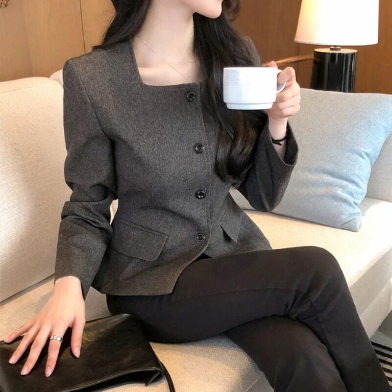 韩国气质方领正肩单排扣短外套女