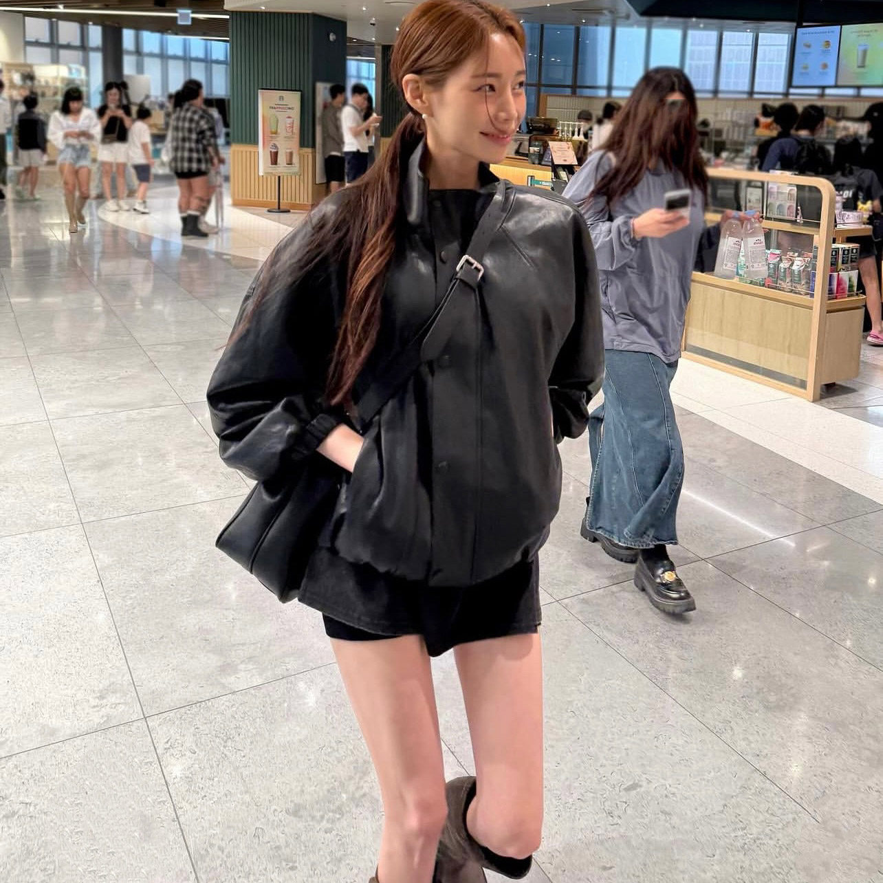 韩国高级感立领拉链PU皮衣夹克女