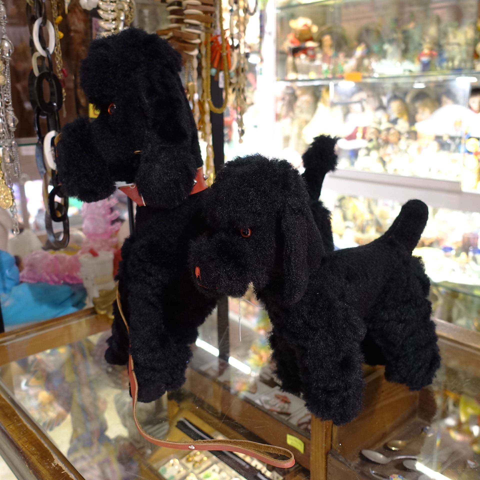 西洋古董steiff风格 60年代雪纳瑞or贵妇犬大只机关响声意大利购