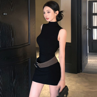 夏季法式包臀裙紧身性感纯欲风无袖挂脖辣妹连衣裙女修身背心短裙