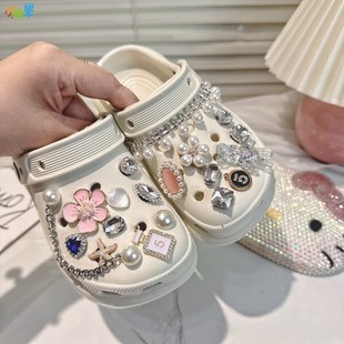 儿童洞洞鞋女孩2026新款厚底女童水晶夏天拖鞋外穿洋气高颜值防滑