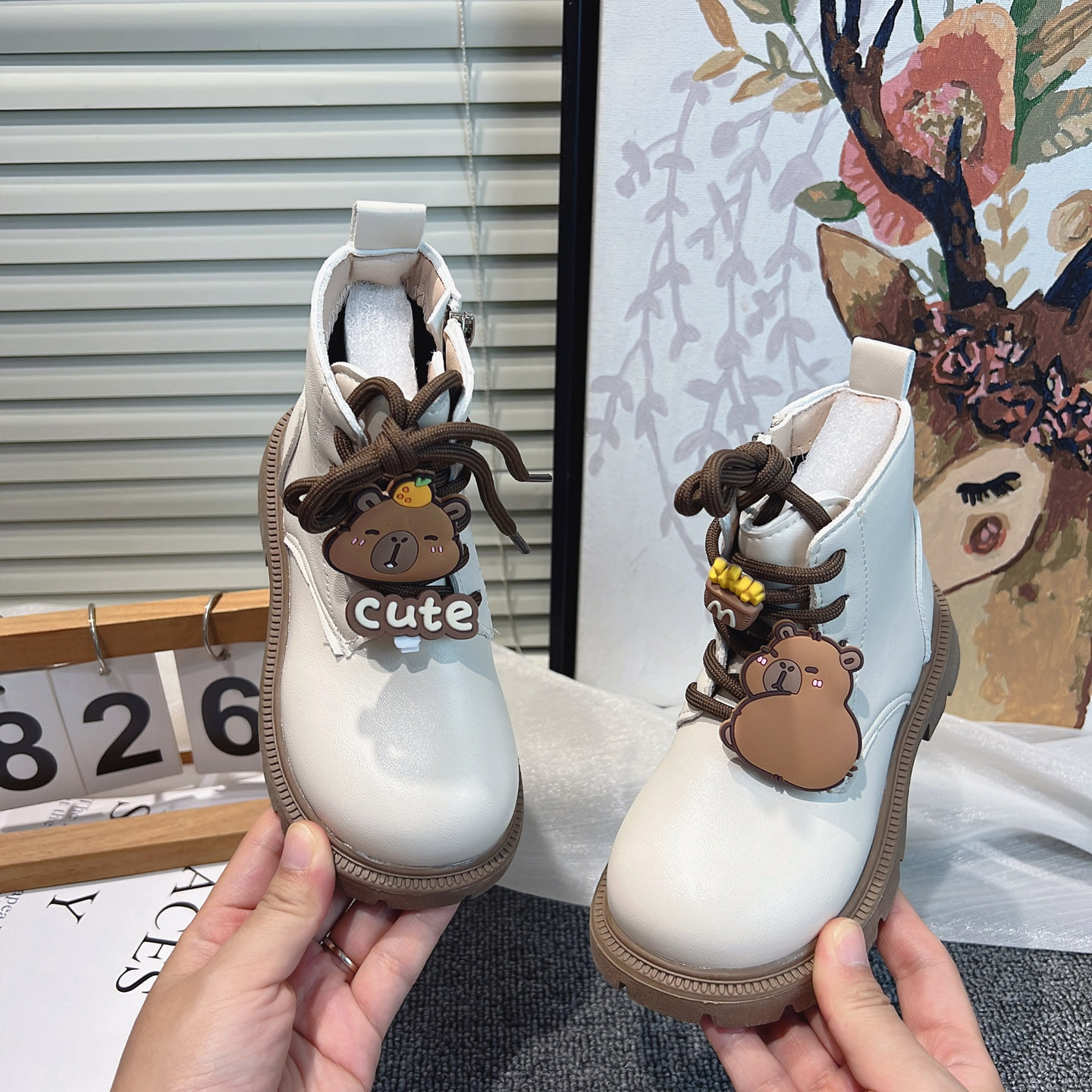 女童靴子2025新款短靴儿童秋季宝宝马丁靴洋气时髦女款女宝皮靴女