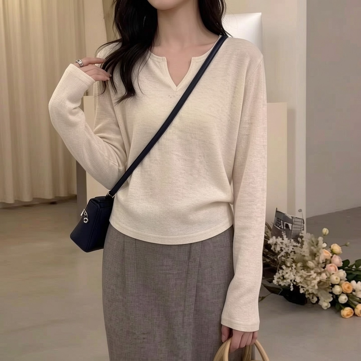 韩单a*m慵懒风剪刀领套头针织衫极简风薄透长袖打底衫上衣,女装/女士精品,毛针织衫,淘宝优惠券,粉丝福利购,淘宝优惠卷