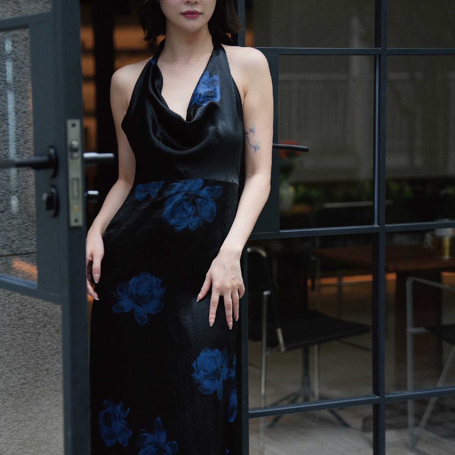 sibleu法式度假风醋酸印花荡领绑带露背优雅聚会显瘦连衣裙