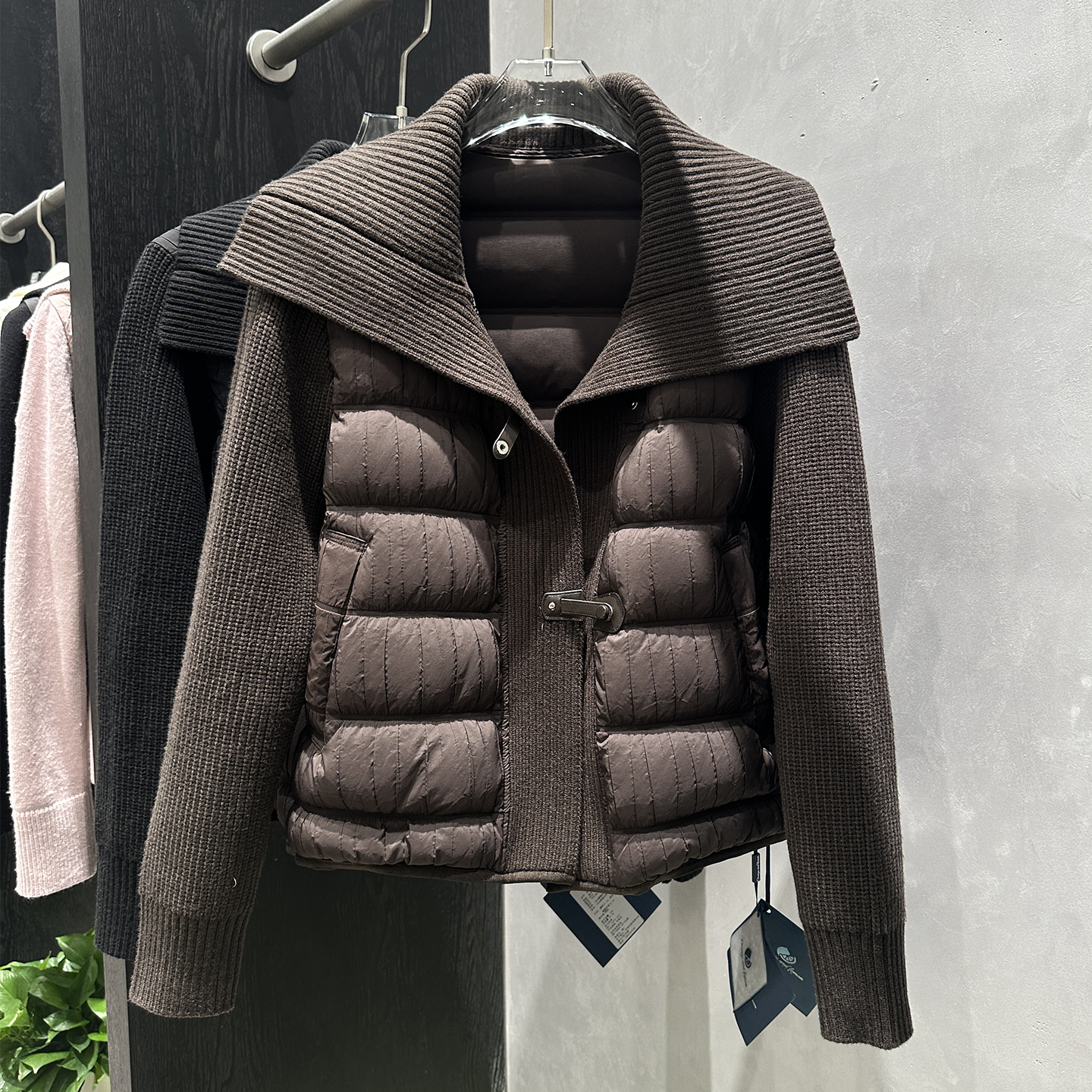 针织拼接翻领90%白鸭绒短款羽绒服女2025秋冬新款时尚外套