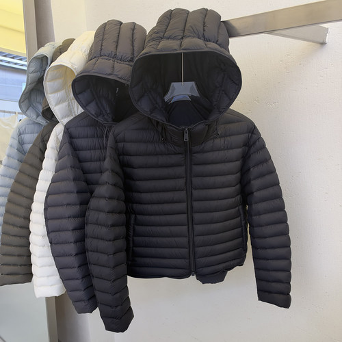 90%鹅绒连帽排骨短款羽绒服女