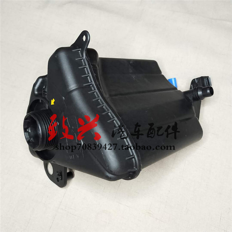 宝马F10F18F07F01 520 GT523 525 730 528 530副水壶回水壶膨胀壶
