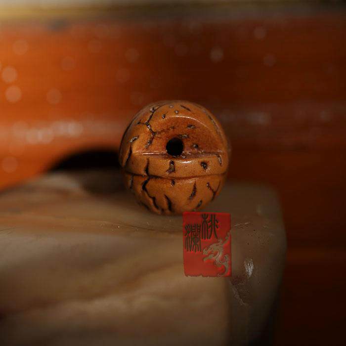 小孩婴儿纯手工雕刻饰品吊坠桃篮