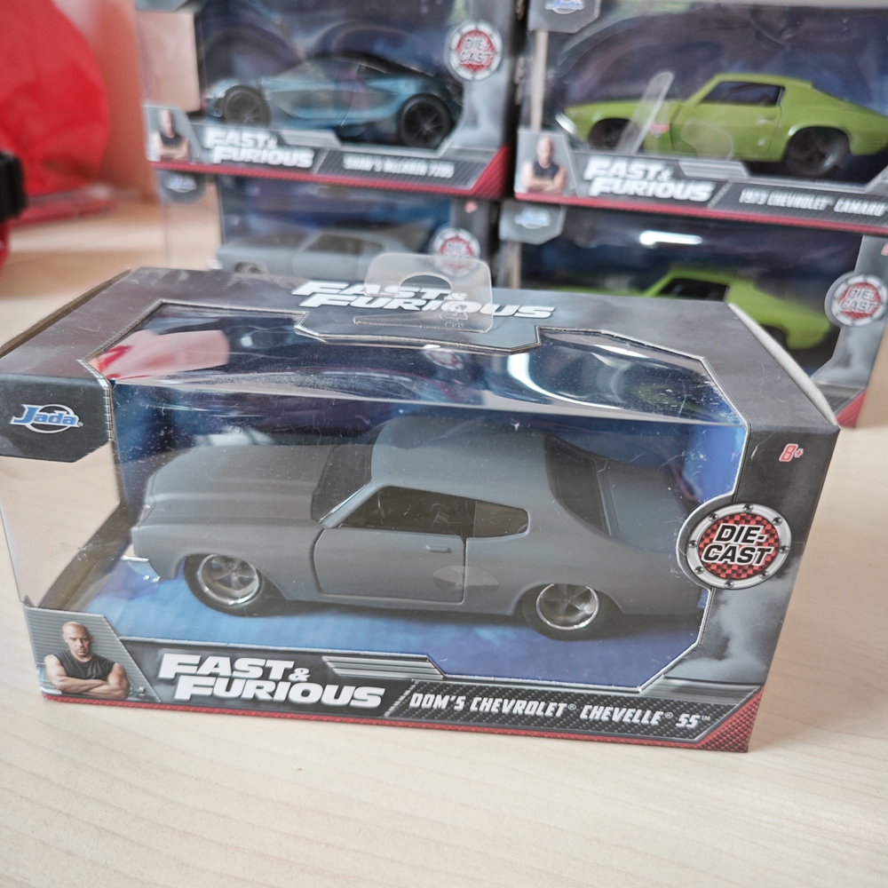 佳达合金车模速度与激情车门可开