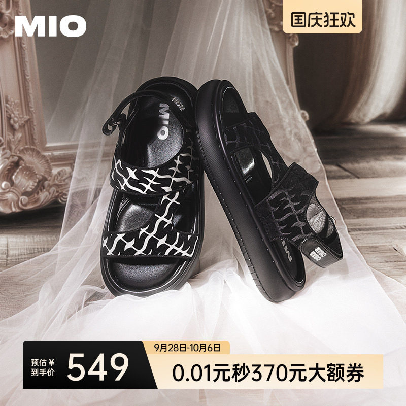 MIO米奥勃肯凉鞋女夏款M字平底厚底沙滩鞋度假风外穿一脚蹬拖鞋图片