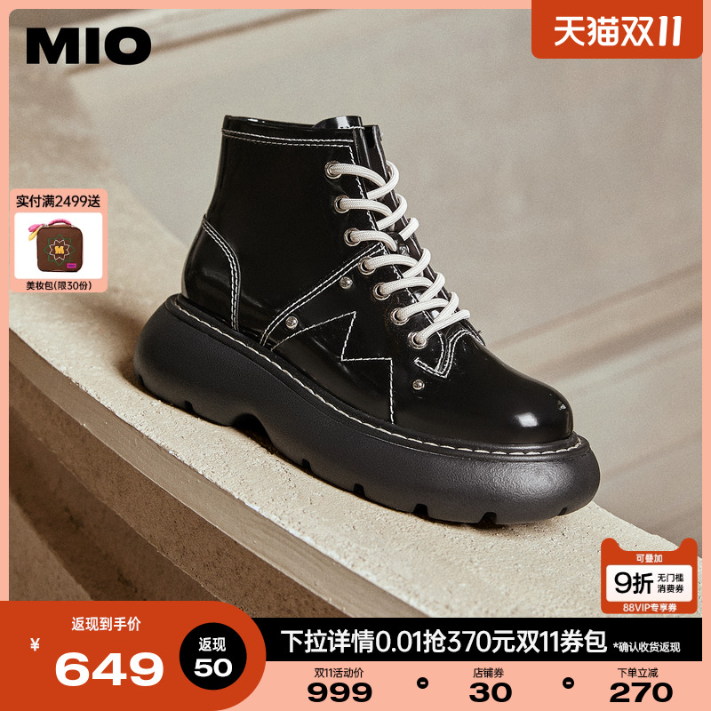 柔泽帮面 细腻舒软质地 显露个性时尚气息