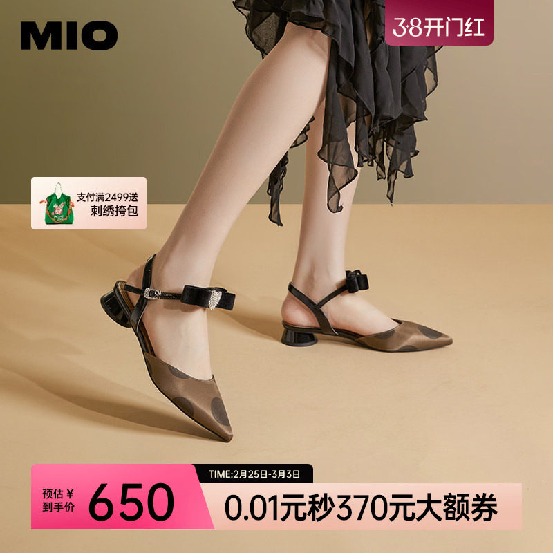 MIO米奥夏季尖头低圆跟凉鞋闪钻爱心蝴蝶结通勤时装凉鞋女