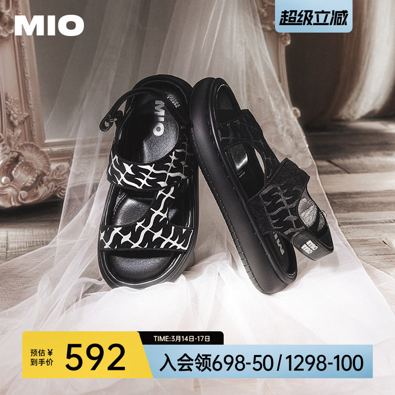 MIO米奥勃肯凉鞋女夏款M字平底厚底沙滩鞋度假风外穿一脚蹬拖鞋