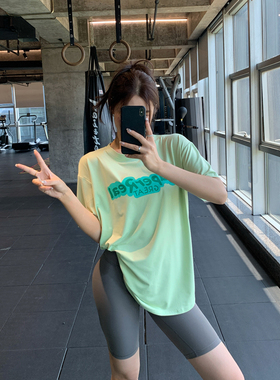 显瘦宽松字母大码胖mm女健身服瑜伽服上衣速干跑步中长款运动T恤