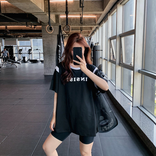 显瘦速干女宽松牛奶丝字母透气