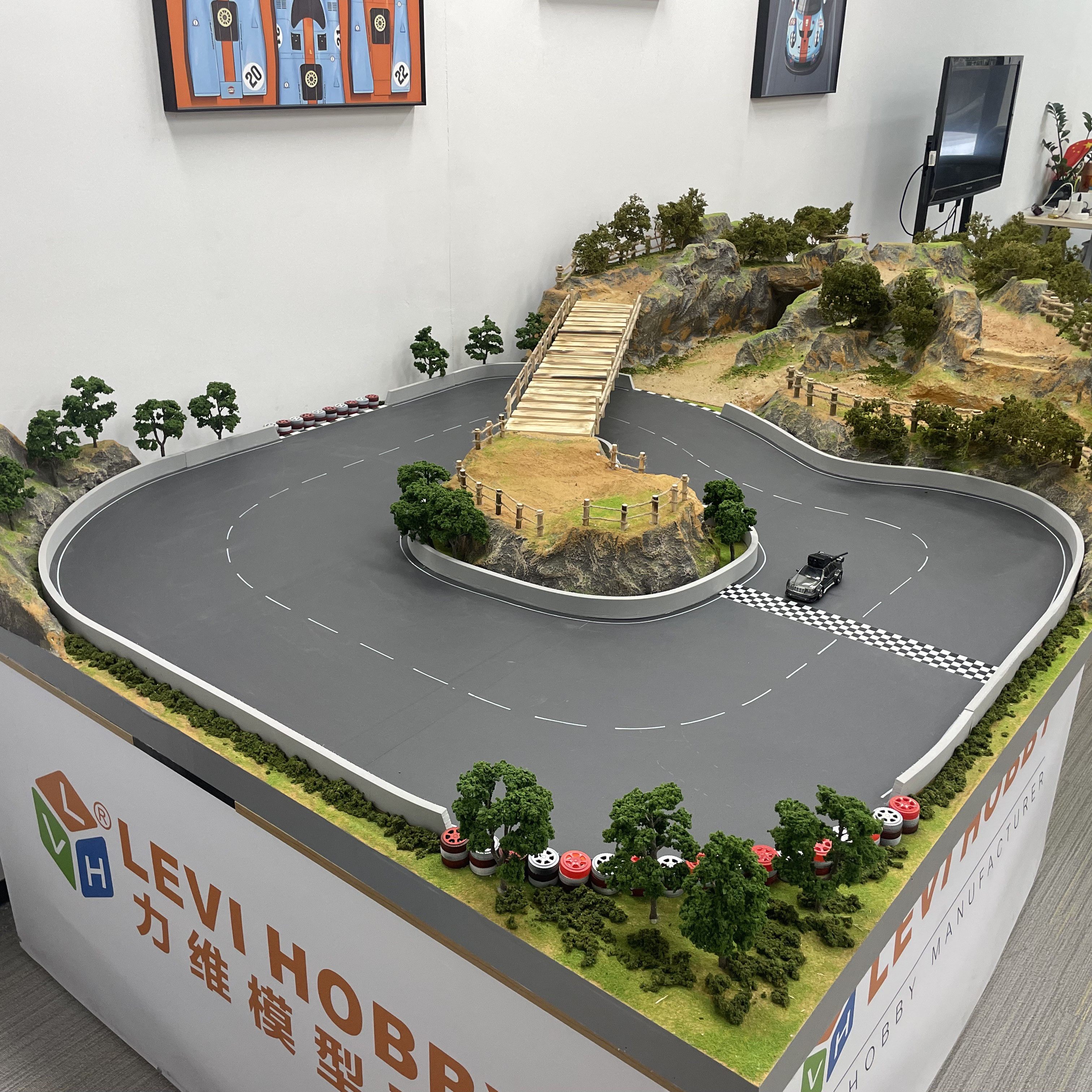 大型仿真场景赛道制作成人玩专业RC攀爬越野车跑道FPV遥控车沙盘