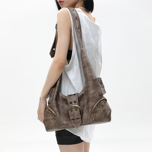 沙漠棕废土风复古铆钉辣妹机车包单肩斜挎包 西部洛克 简着 原创