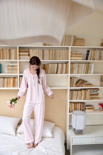 甜蜜星期一女款棉莱卡圆领开衫长袖花边公主风家居服睡衣26860