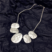 日韩拉丝片片蛇骨链时尚 性感设计轻奢高级感珍珠项链2023年新款 女