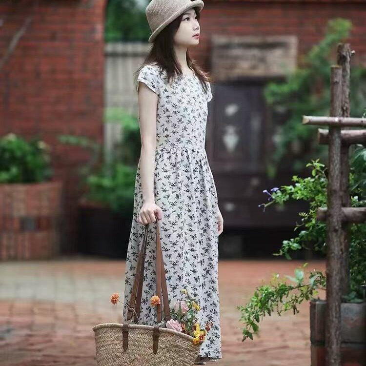 2026春夏短袖连衣裙女夏季新款文艺复古碎花印花长裙
