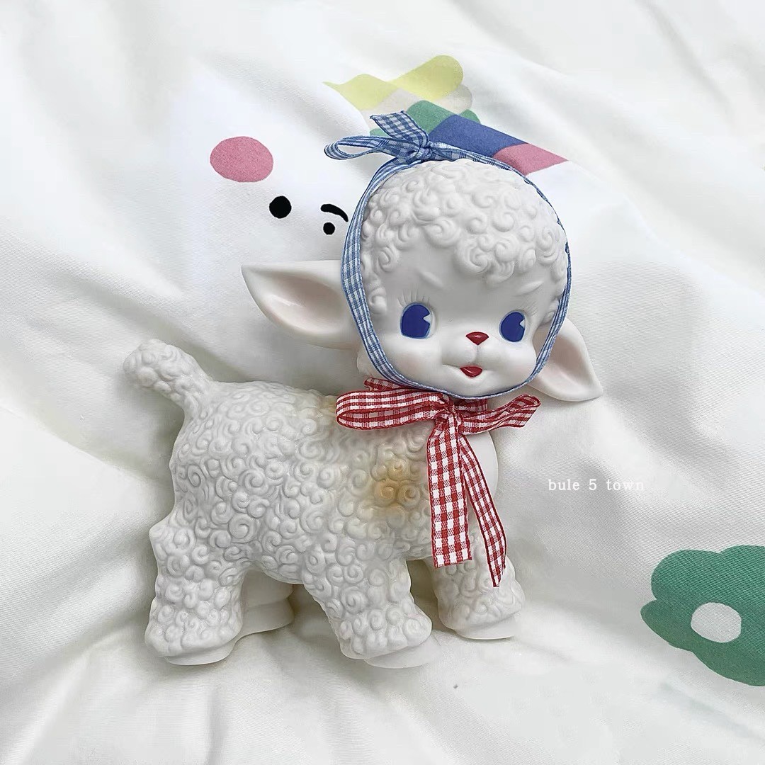 胶皮小羊桌面装饰ins风