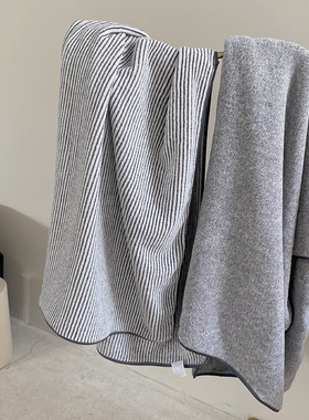 超强吸水灰色条纹可裹洗澡毛巾浴巾女夏天竹炭纤维柔软家用浴巾