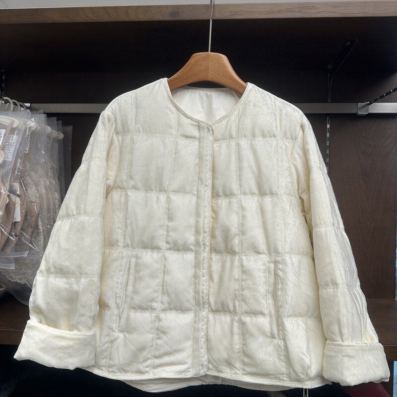 左村秋冬丝绒鹅绒服女短款圆领宽松保暖外套轻薄气质百搭上衣新款