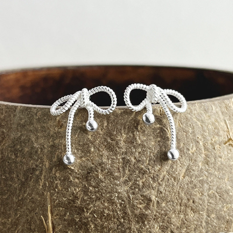 925通体纯银麻花蝴蝶结耳钉