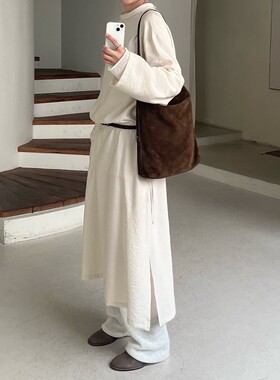 MOIA 韩国品牌 秋冬新款立领褶皱连衣裙