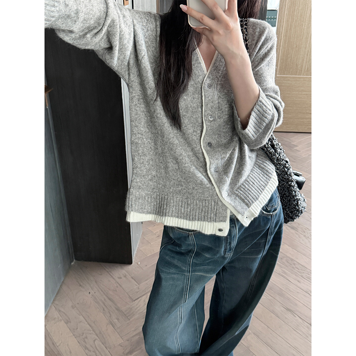 PAPERLLL辛间 松弛哲学 慵懒miu系假两件V领羊毛针织开衫女冬毛衣