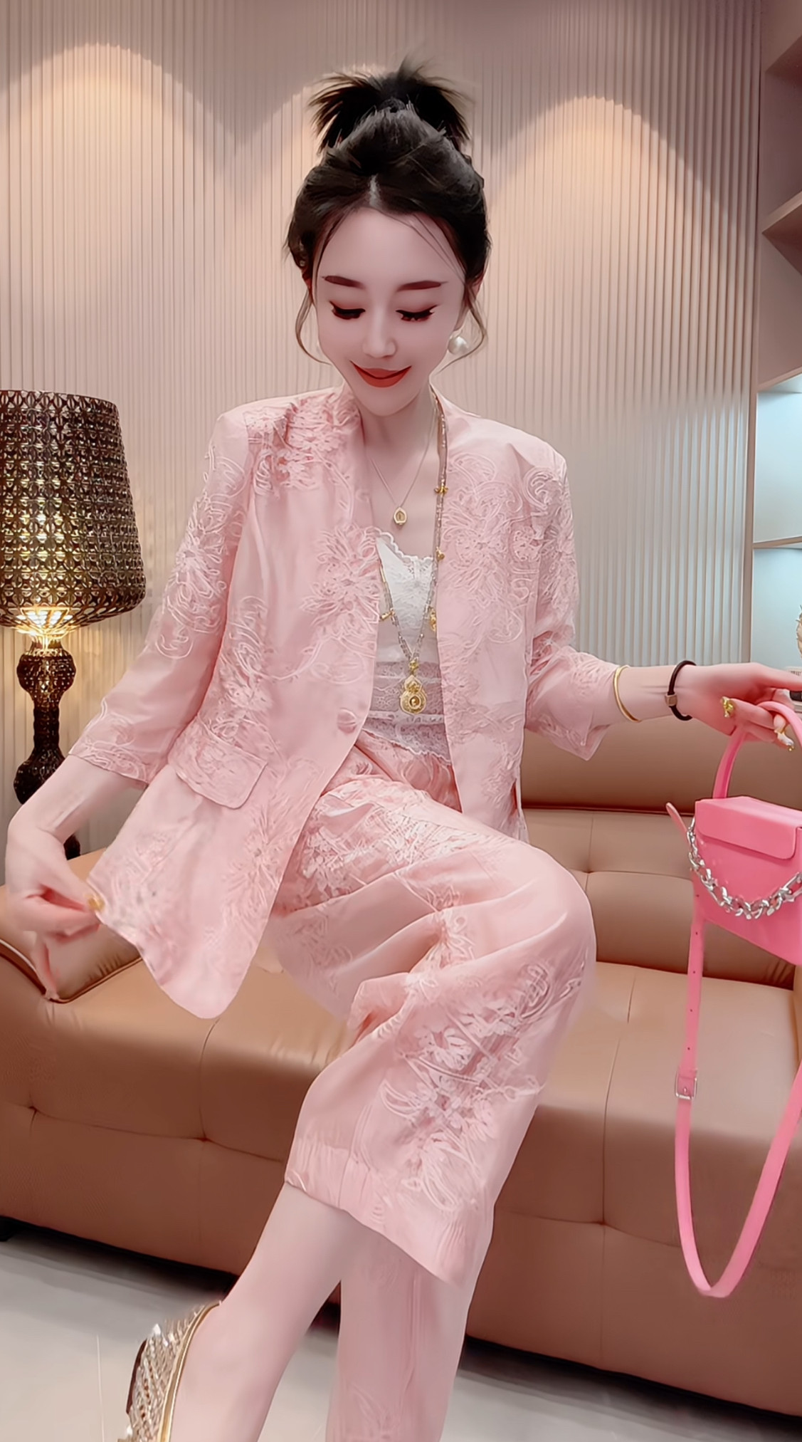 欧货时尚丝棉刺绣宽松西服外套九分休闲哈伦阔腿裤套装女2026春夏