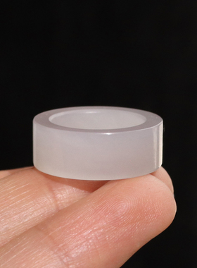 和田玉宽版直切戒指15号 浅烟紫素面玉石指环经典百搭款配饰