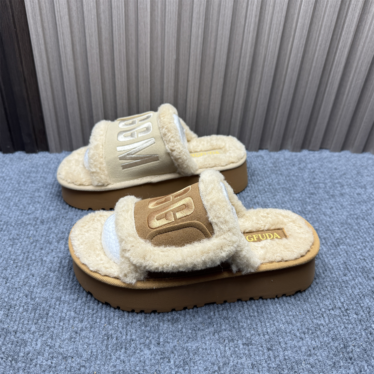 断码清仓处理厚底毛毛拖鞋女2025冬季新款外穿懒人保暖博肯棉拖鞋