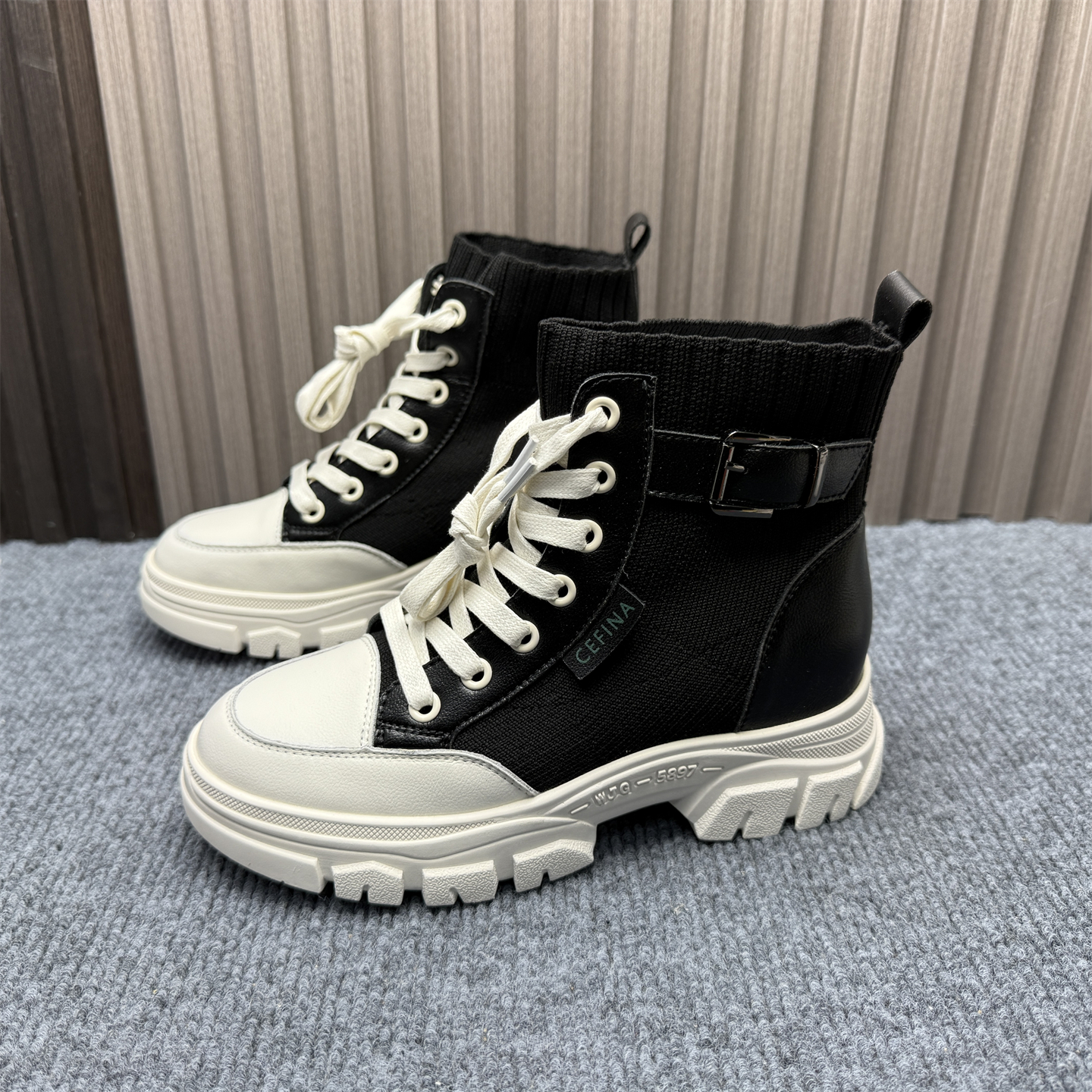 断码清仓处理内增高弹力袜子鞋女2025新款针织厚底百搭显瘦高帮鞋