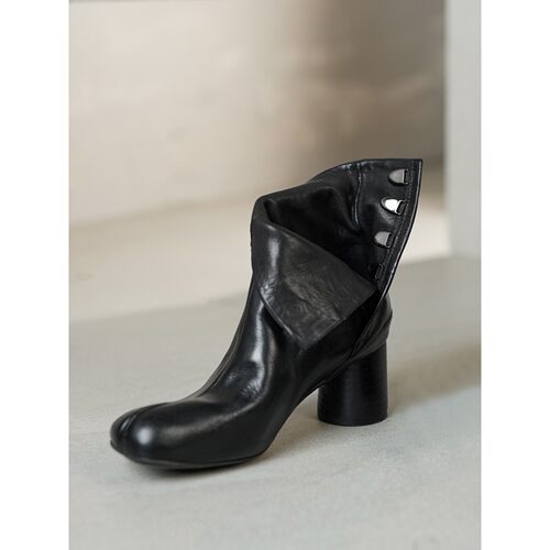 Le' Lumière 意大利原创 高定 真皮底 2026新款轻奢水洗马皮tabi