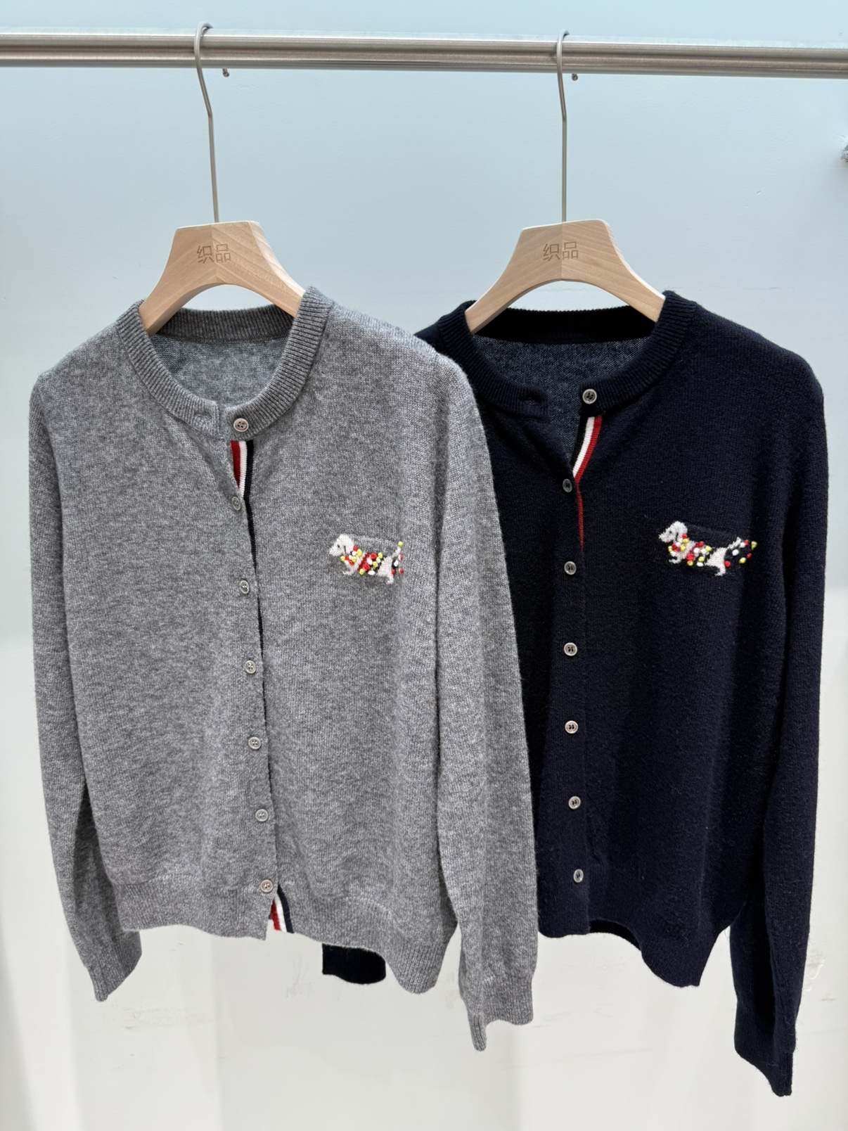 2025秋冬新款羊绒衫开衫TB小狗刺绣宽松版圆领长袖针织开衫女