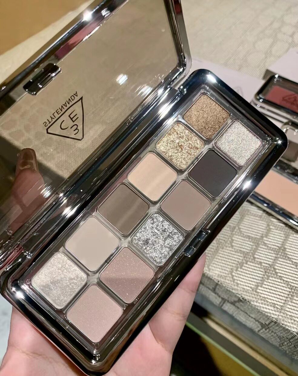 韩国3ce 12色水泥盘