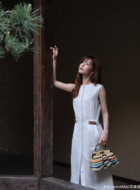 明星同款文咏珊赵露思轻奢高级感白色连衣裙女夏26新款气质裙长款