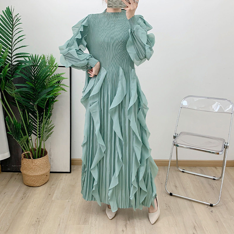 秋装新款褶皱重工片片连衣裙子长款外单长裙洋气女宽松女优质日韩