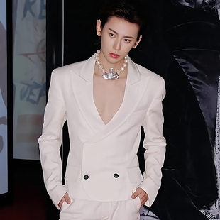 潮 潮流不规则设计休闲西装 王琳凯明星同款 白色高级感气质西服男士