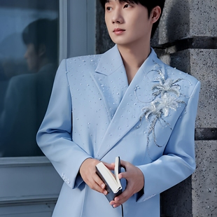 男舞台走秀气质休闲单西西装 蒋敦豪明星同款 蓝色手工亮片刺绣西装