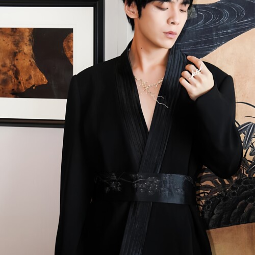 徐均朔同款新中式刺绣男士西服